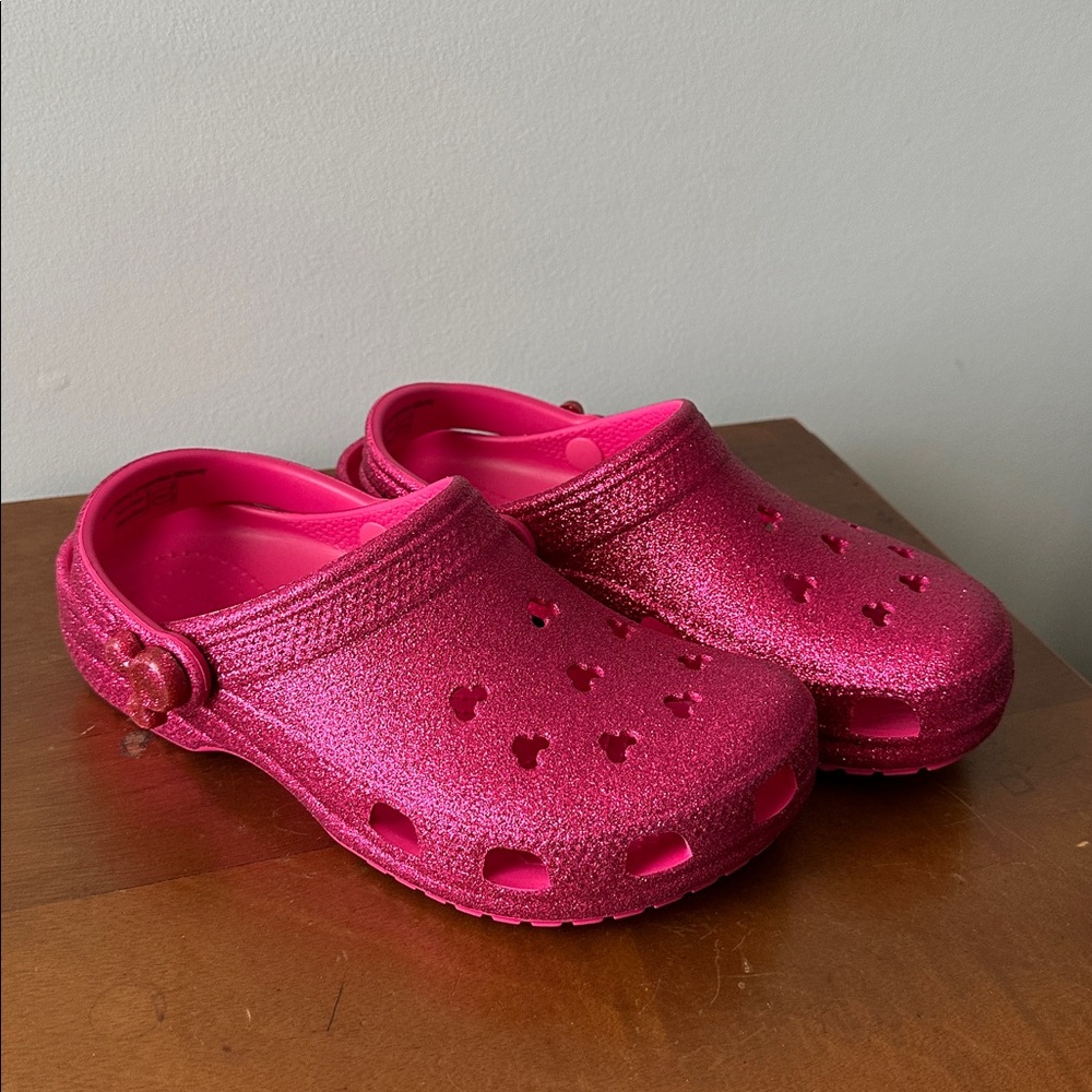 Disney CROCS Sparkly Pink Clogs - Picture 5 of 7
